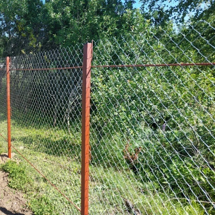 Забор из сетки-рабицы